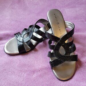 Karen Scott Black Sling 2"